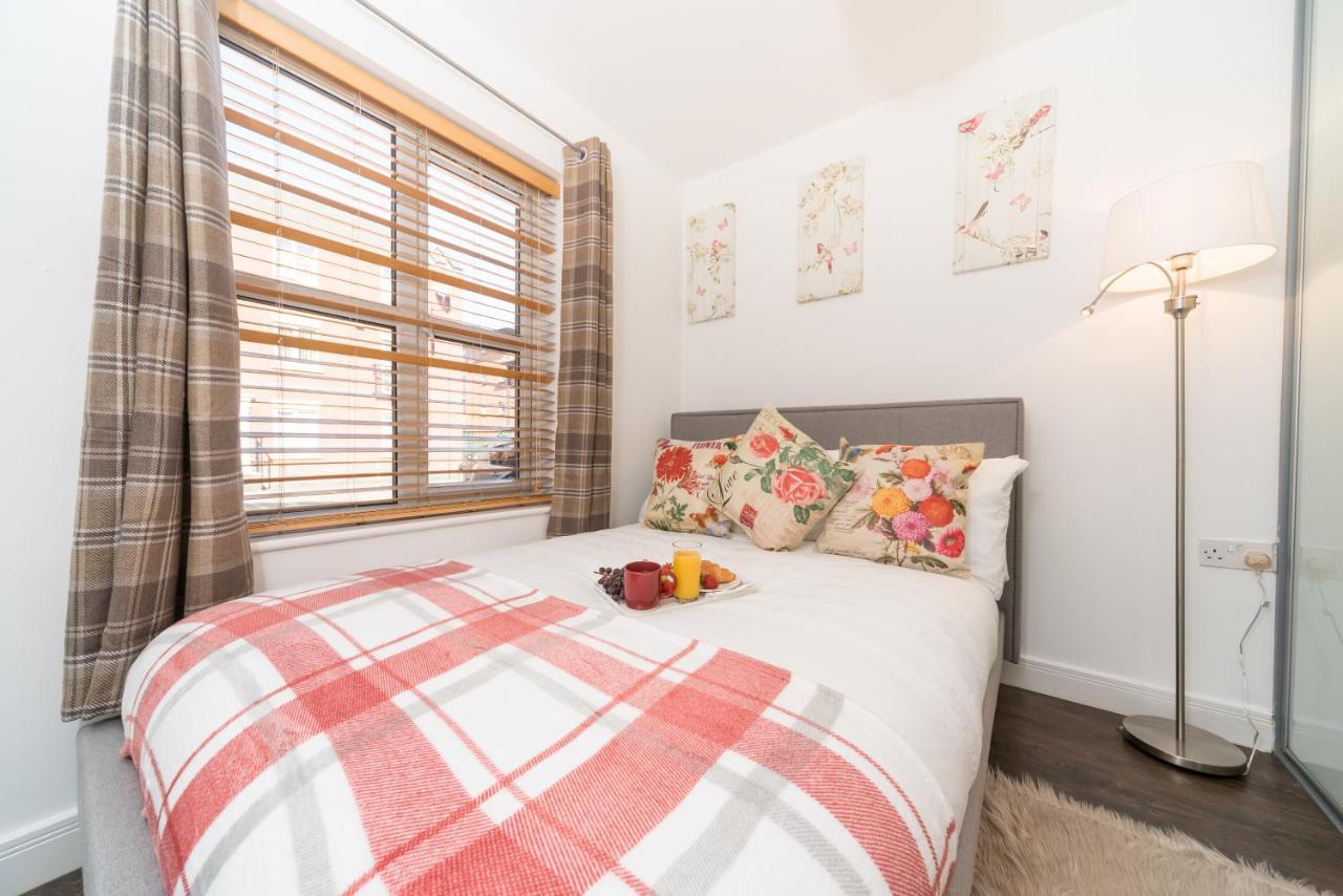 City Centre Posh Parlour Gated Parking 1Bed Wifi Kingston upon Hull Exterior photo