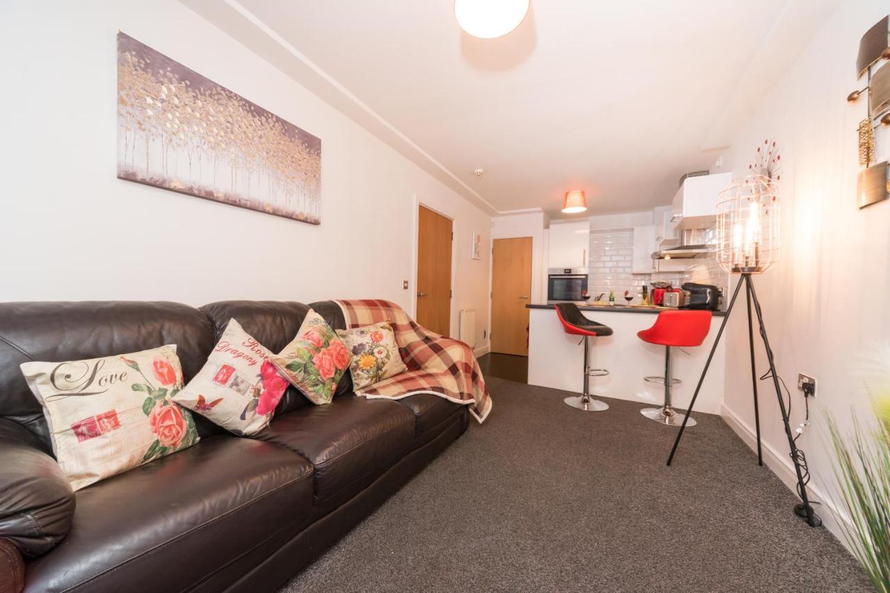 City Centre Posh Parlour Gated Parking 1Bed Wifi Kingston upon Hull Exterior photo